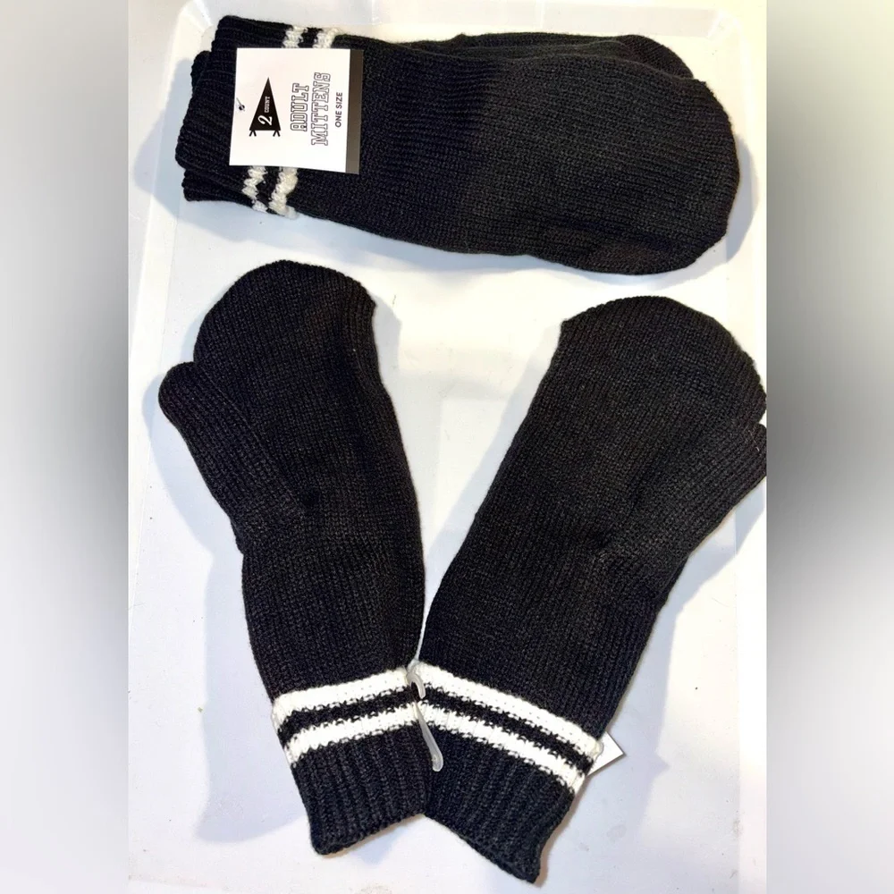 🧤🆕🧤Varsity Black and White Unisex Mittens-2 Pair